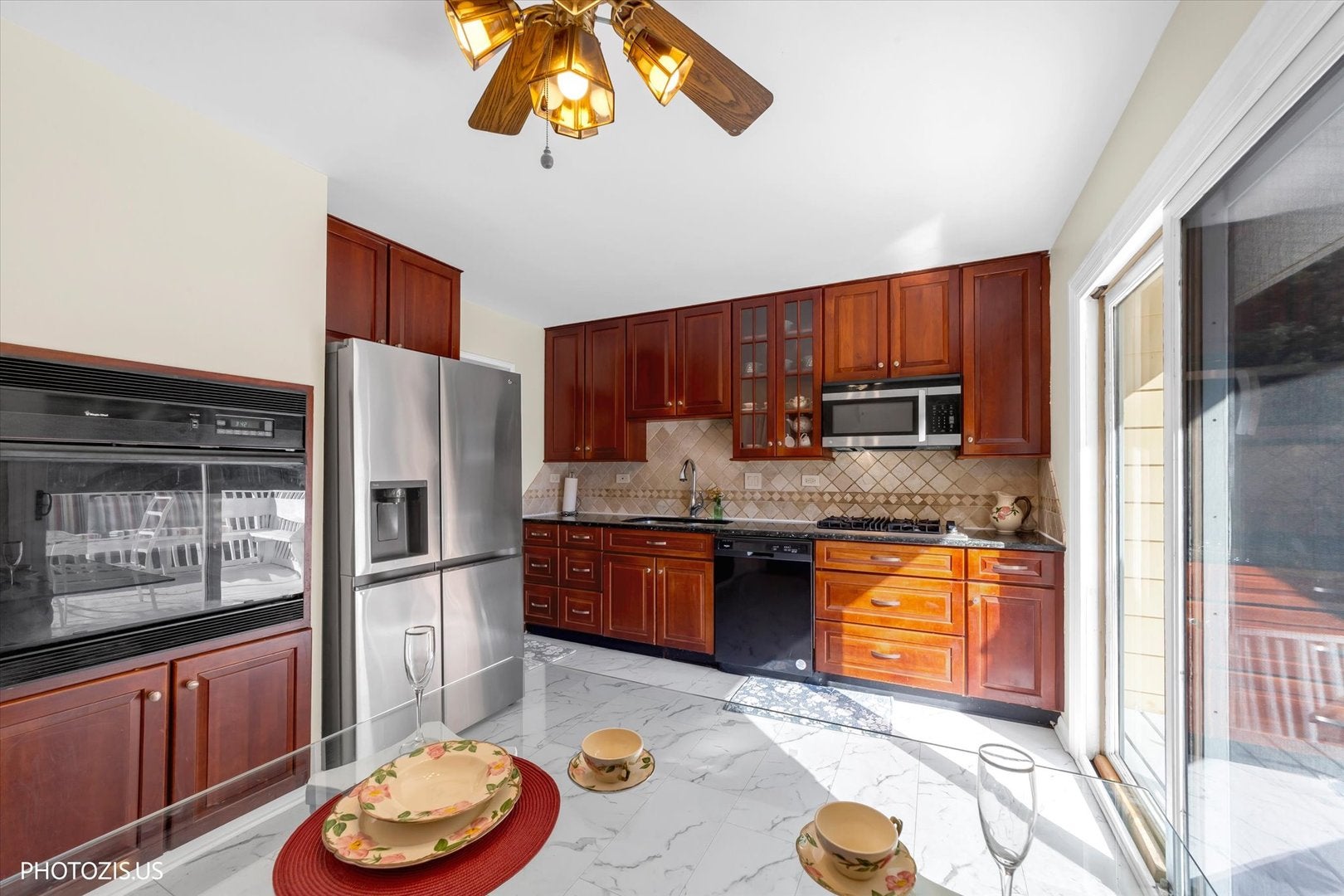 115 W King George Court