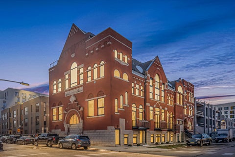 Photo of 505 W Elm Street #3, Chicago, IL 60610 (MLS # 12797186)