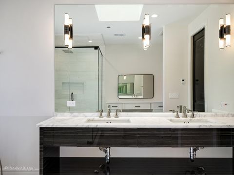 Tiny photo for 2214 W Oakdale Avenue, Chicago, IL 60618 (MLS # 12263960)