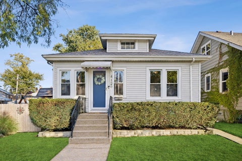 Photo of 4129 Elm Avenue, Brookfield, IL 60513 (MLS # 12796731)