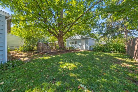 Tiny photo for 16876 Head Avenue, Hazel Crest, IL 60429 (MLS # 12528358)