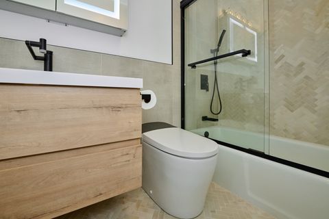 Tiny photo for 5415 N Sheridan Road #1908, Chicago, IL 60640 (MLS # 12579827)