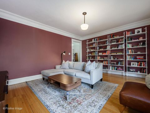 Tiny photo for 1365 E 52nd Street #1E, Chicago, IL 60615 (MLS # 12581515)