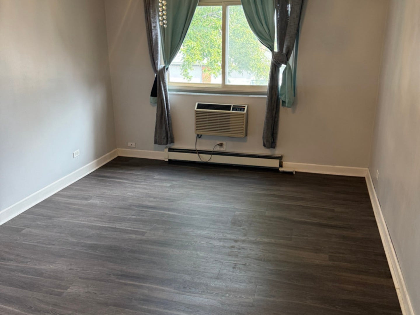 25 E Palatine Road 212