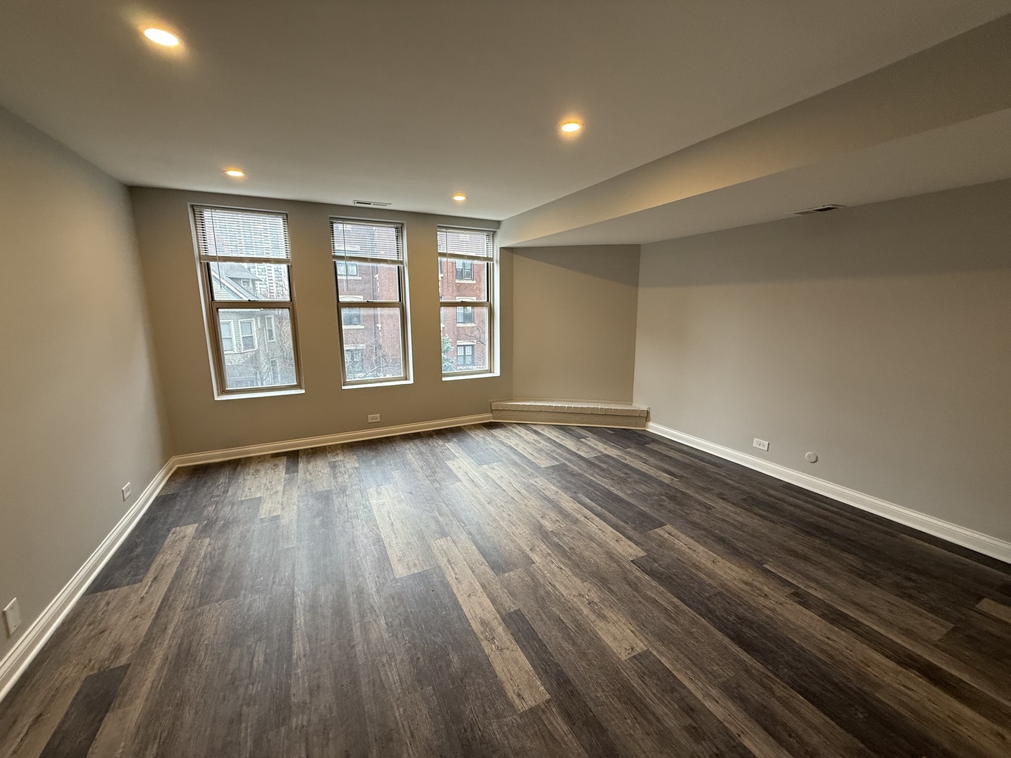 744 W GORDON Terrace 303