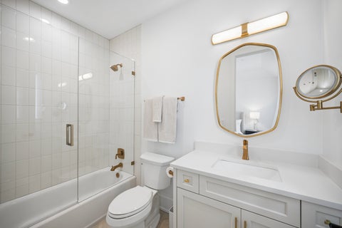 Tiny photo for 1885 Amberley Court, Lake Forest, IL 60045 (MLS # 12786583)