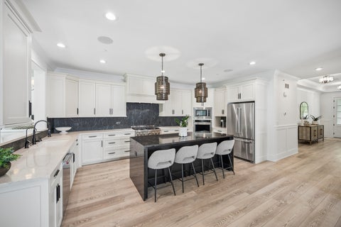 Tiny photo for 1885 Amberley Court, Lake Forest, IL 60045 (MLS # 12786583)