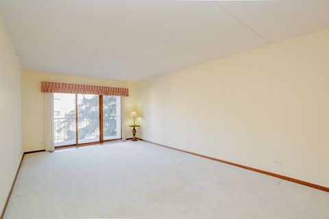 Tiny photo for 1685 MILL Street #409, Des Plaines, IL 60016 (MLS # 12576351)