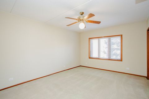 Tiny photo for 1685 MILL Street #409, Des Plaines, IL 60016 (MLS # 12576351)