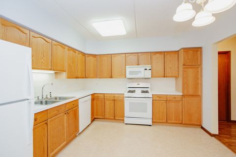 Tiny photo for 1685 MILL Street #409, Des Plaines, IL 60016 (MLS # 12576351)