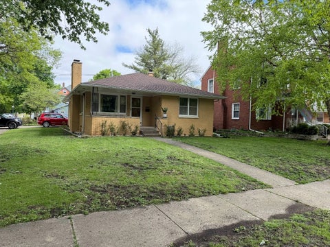 Photo of 620 W White Street, Champaign, IL 61820 (MLS # 12632123)