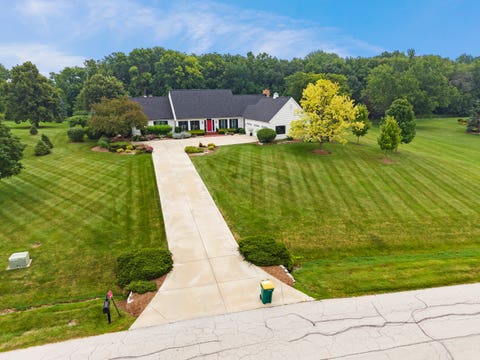 Tiny photo for 1S853 Grove Hill Drive, Batavia, IL 60510 (MLS # 12713725)