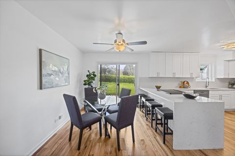 Tiny photo for 725 N 8th Avenue, Addison, IL 60101 (MLS # 12654366)
