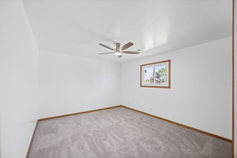 Tiny photo for 725 N 8th Avenue, Addison, IL 60101 (MLS # 12654366)