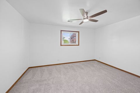 Tiny photo for 725 N 8th Avenue, Addison, IL 60101 (MLS # 12654366)