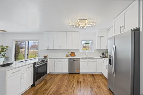 Tiny photo for 725 N 8th Avenue, Addison, IL 60101 (MLS # 12654366)