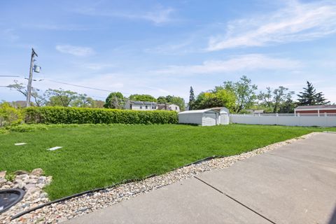 Tiny photo for 725 N 8th Avenue, Addison, IL 60101 (MLS # 12654366)