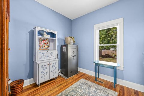 Tiny photo for 450 E Pine Street, Paxton, IL 60957 (MLS # 12500829)