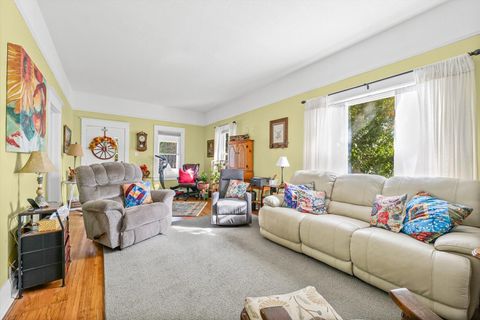 Tiny photo for 450 E Pine Street, Paxton, IL 60957 (MLS # 12500829)