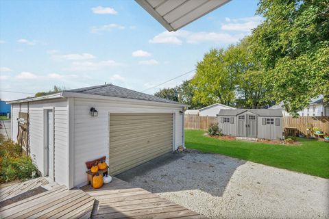 Tiny photo for 450 E Pine Street, Paxton, IL 60957 (MLS # 12500829)