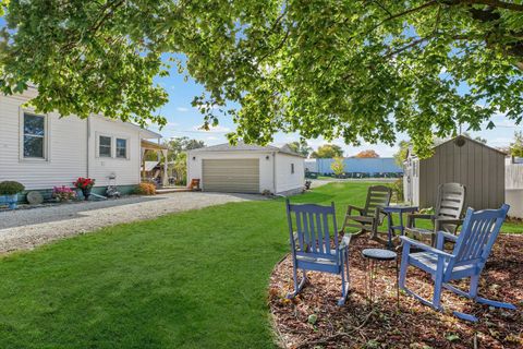 Tiny photo for 450 E Pine Street, Paxton, IL 60957 (MLS # 12500829)