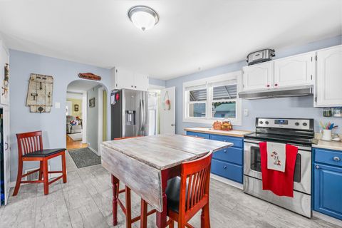 Tiny photo for 450 E Pine Street, Paxton, IL 60957 (MLS # 12500829)