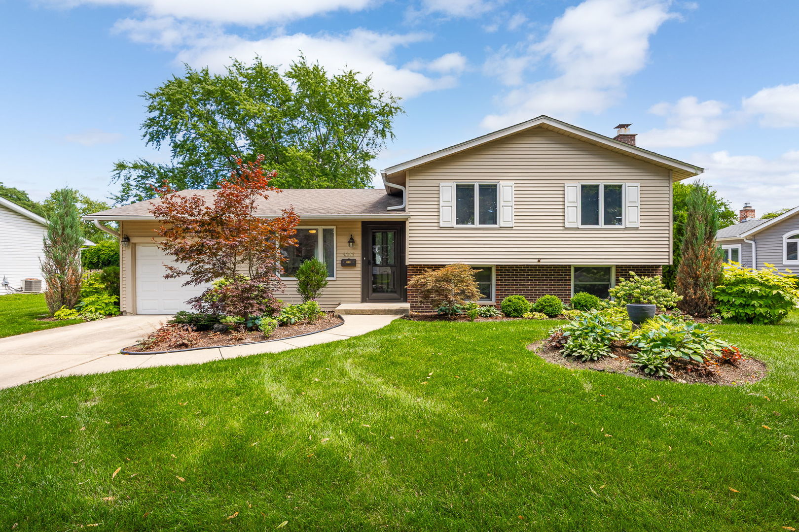 1017 N Timberlea Drive
