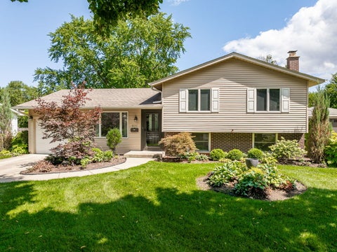 Photo of 1017 N Timberlea Drive, Palatine, IL 60067 (MLS # 12732765)