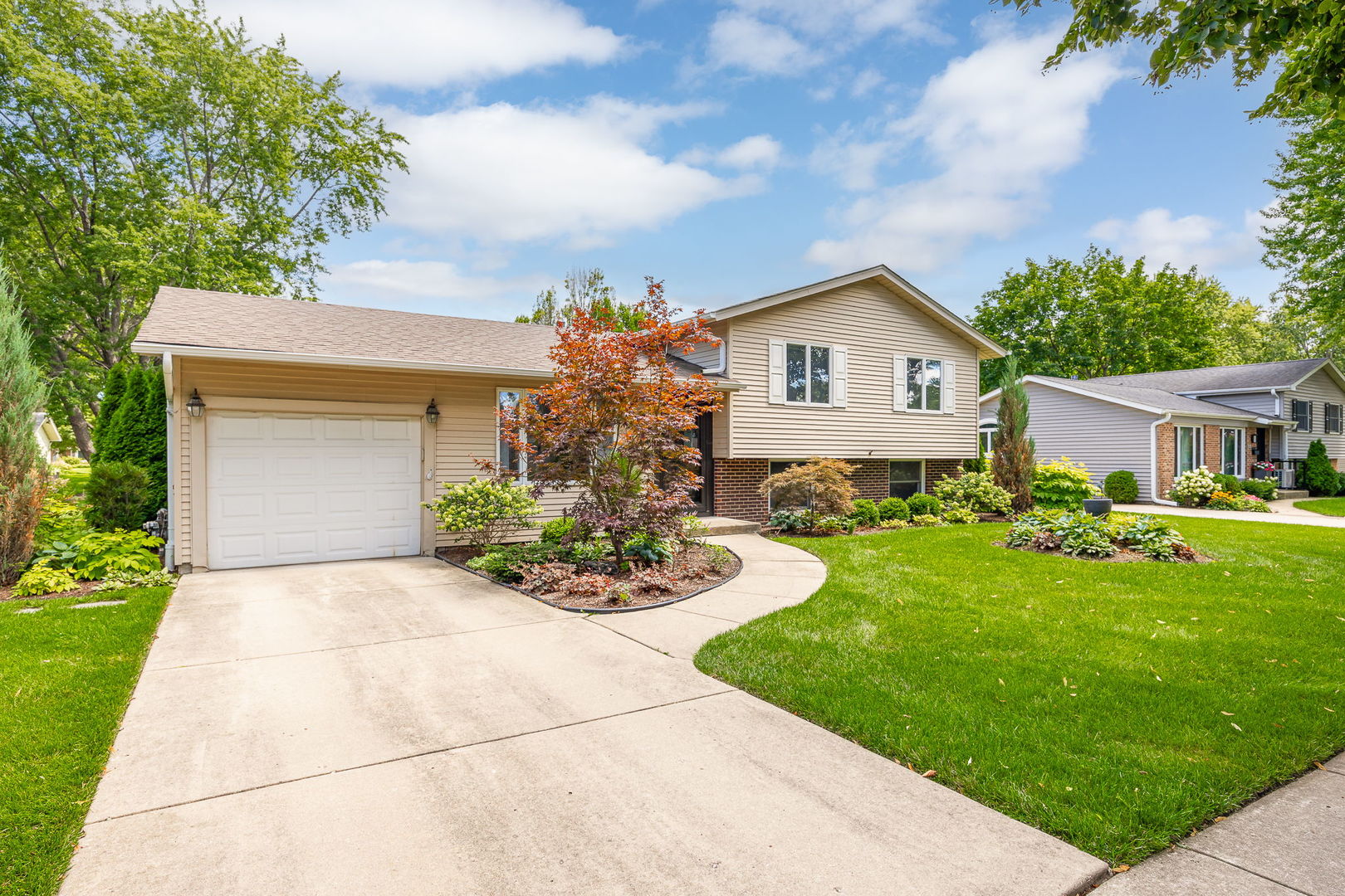 1017 N Timberlea Drive