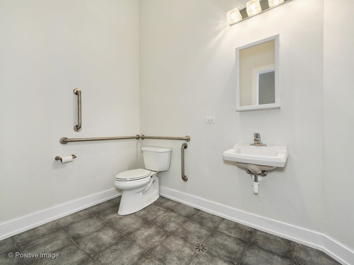 2309 W Belmont Avenue 1