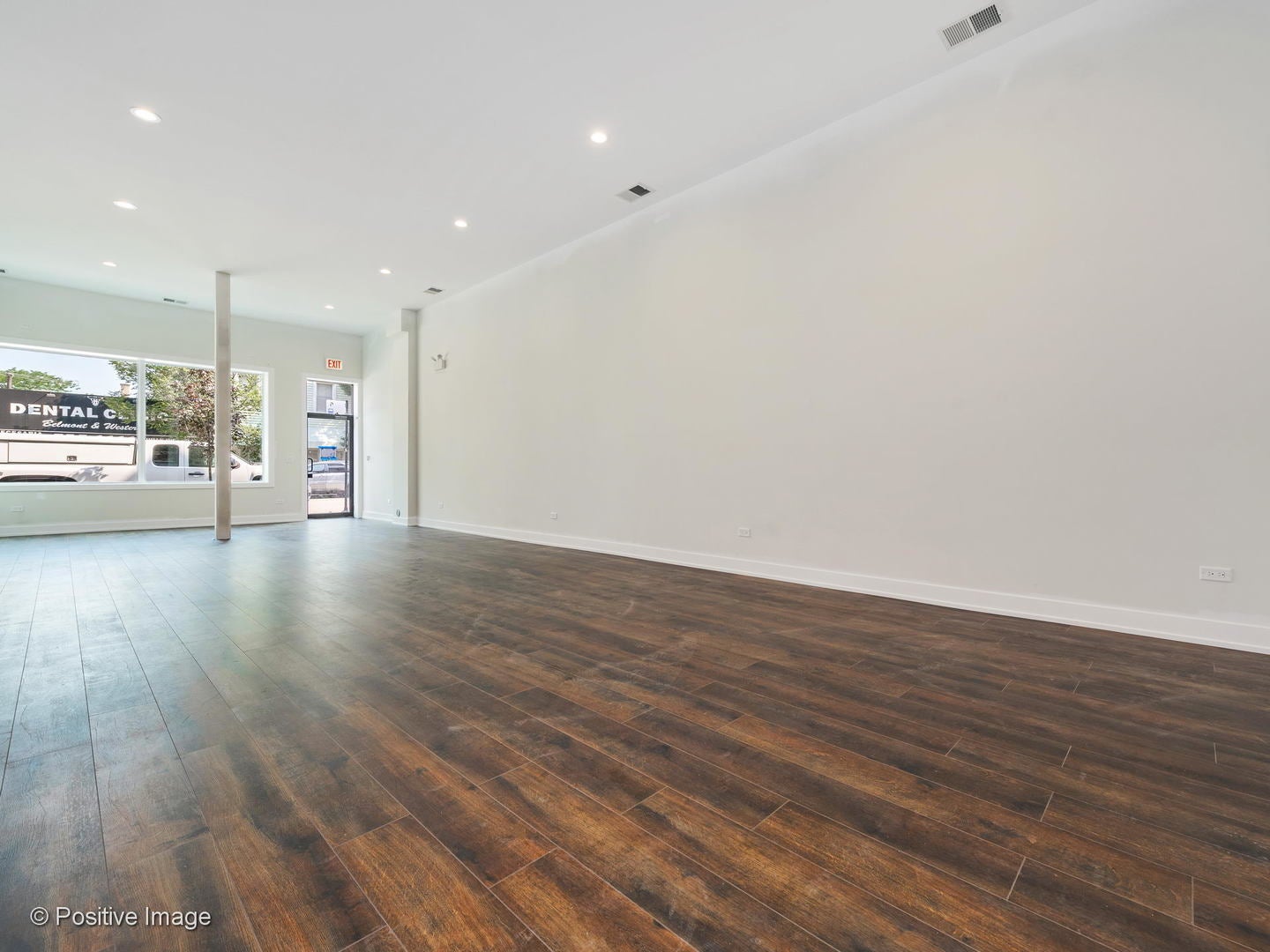 2309 W Belmont Avenue 1