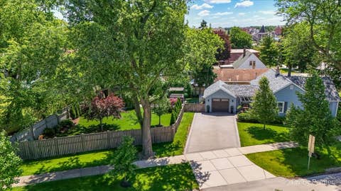 Tiny photo for 72 W Irving Park Road, Roselle, IL 60172 (MLS # 12685309)