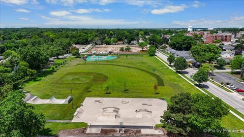 Tiny photo for 72 W Irving Park Road, Roselle, IL 60172 (MLS # 12685309)