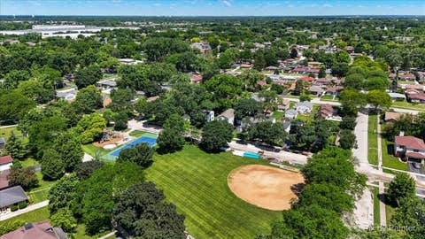 Tiny photo for 72 W Irving Park Road, Roselle, IL 60172 (MLS # 12685309)