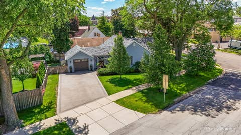 Tiny photo for 72 W Irving Park Road, Roselle, IL 60172 (MLS # 12685309)