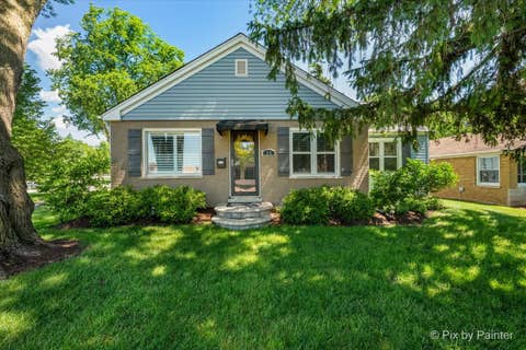 Tiny photo for 72 W Irving Park Road, Roselle, IL 60172 (MLS # 12685309)