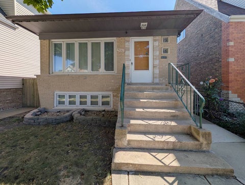 Photo of 5121 S Tripp Avenue, Chicago, IL 60632 (MLS # 12796538)