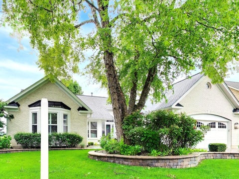 Tiny photo for 1605 Crowfoot Circle, Hoffman Estates, IL 60169 (MLS # 12677065)