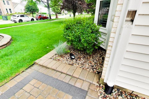 Tiny photo for 1605 Crowfoot Circle S, Hoffman Estates, IL 60169 (MLS # 12677065)