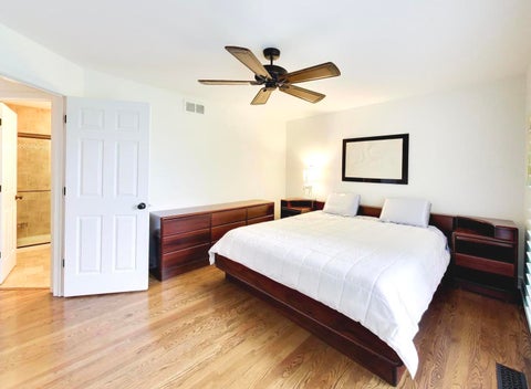 Tiny photo for 1605 Crowfoot Circle, Hoffman Estates, IL 60169 (MLS # 12677065)