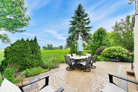 Tiny photo for 1605 Crowfoot Circle S, Hoffman Estates, IL 60169 (MLS # 12677065)