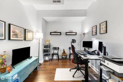 Tiny photo for 1307 S WABASH Street #604, Chicago, IL 60605 (MLS # 12577631)