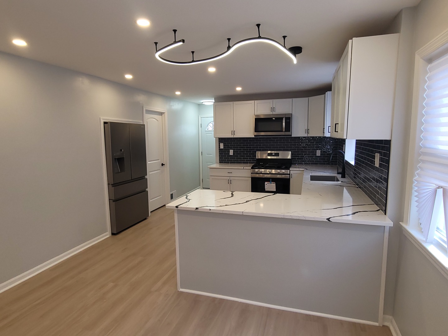 10755 S Vernon Avenue