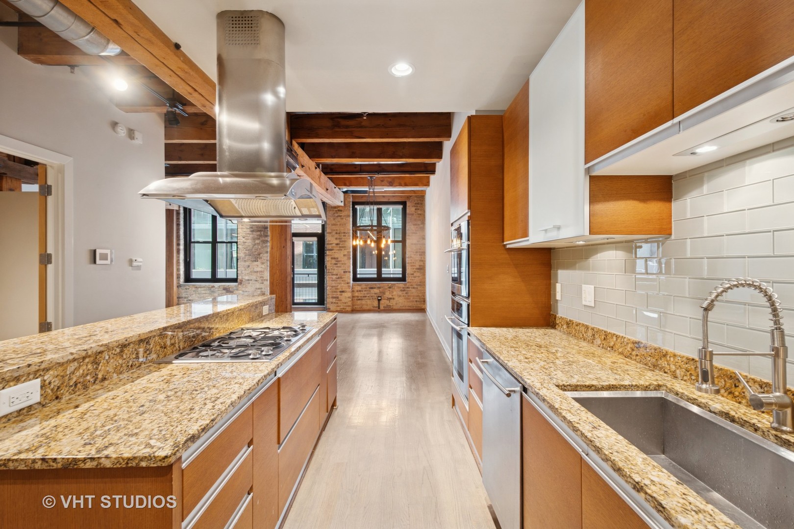154 W Hubbard Street 404
