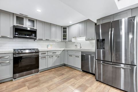 Tiny photo for 443 E 45th Place #1, Chicago, IL 60653 (MLS # 12486819)
