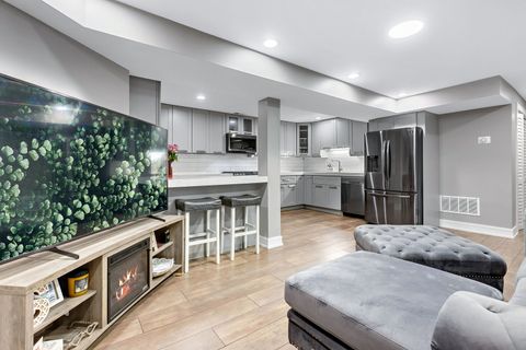 Tiny photo for 443 E 45th Place #1, Chicago, IL 60653 (MLS # 12486819)