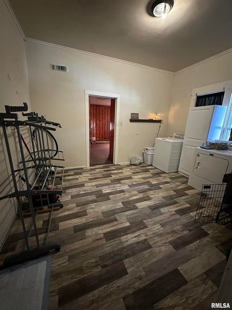 Tiny photo for 717 S 18TH Street, Herrin, IL 62948 (MLS # EB460348)