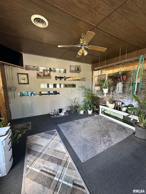 Tiny photo for 717 S 18TH Street, Herrin, IL 62948 (MLS # EB460348)