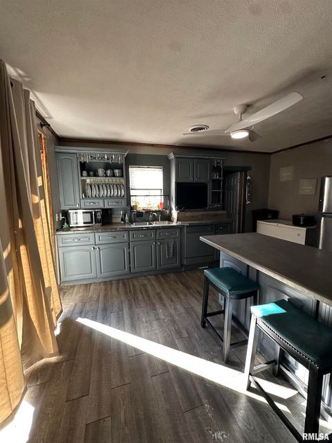 Tiny photo for 717 S 18TH Street, Herrin, IL 62948 (MLS # EB460348)