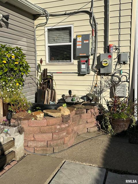 Tiny photo for 717 S 18TH Street, Herrin, IL 62948 (MLS # EB460348)